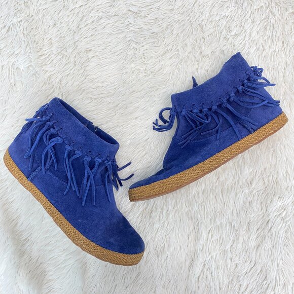 UGG Australia 1012502 Blue Suede Womens Side Zip Fringe Boots Size 6 - Picture 1 of 9